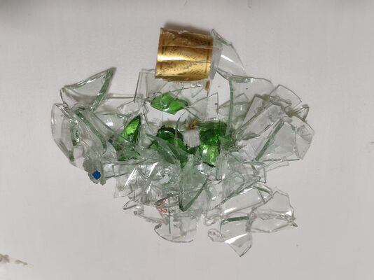 Exclusive indoor Glass Shredder RVM system storage capacity up to 3000 bottles